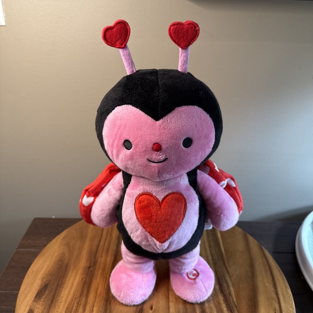 Hallmark Animated Singing LOVE BUG Ladybug 13" Plush MAMBO Dancing Valentine